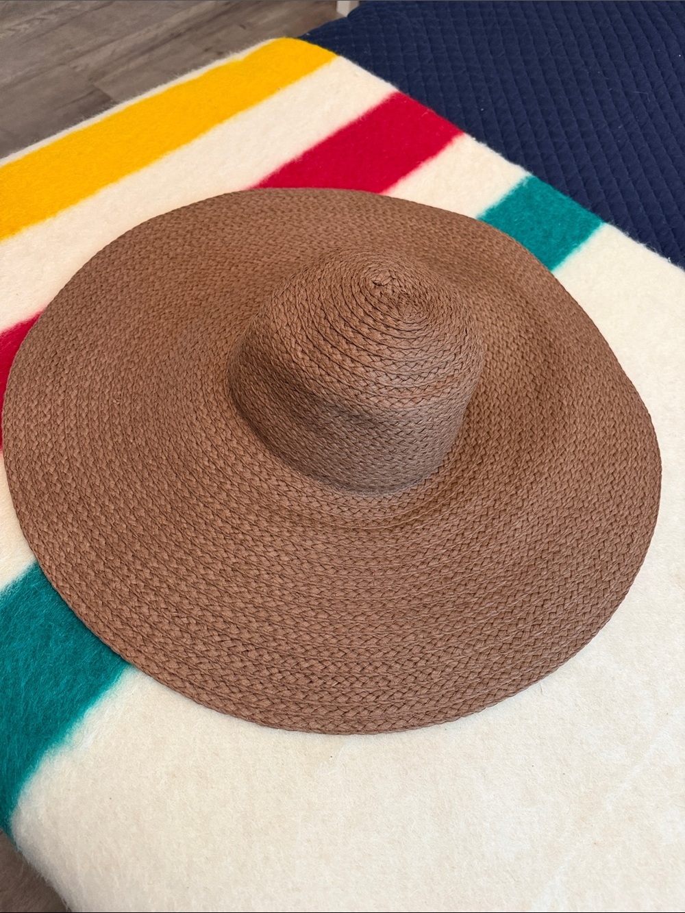 Aritzia Brown Extra Wide-Brim Sun Hat